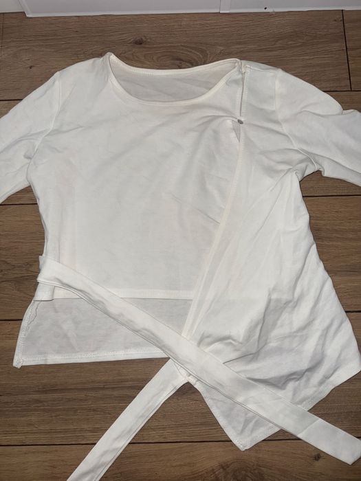 Базовая белая кофта