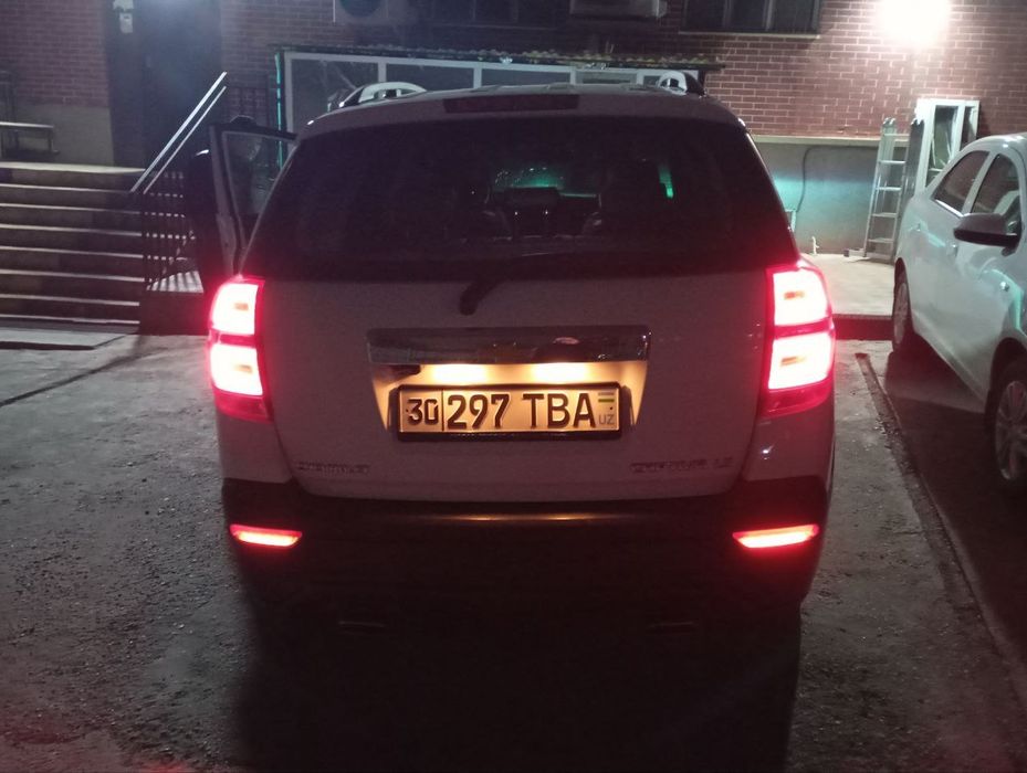 продаётся автомобиль Chevrolet Captiva 4