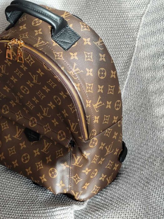 Louis Vuitton Дамска Раница Монограм Шикозна и Практична