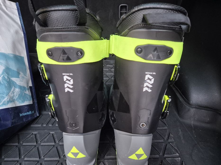 Fischer RC4 Flex 110 – mărime 29–29.5 – folosiți 5 zile