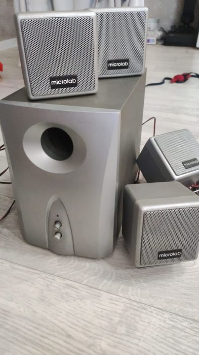 Сабвуфер,4 колонки