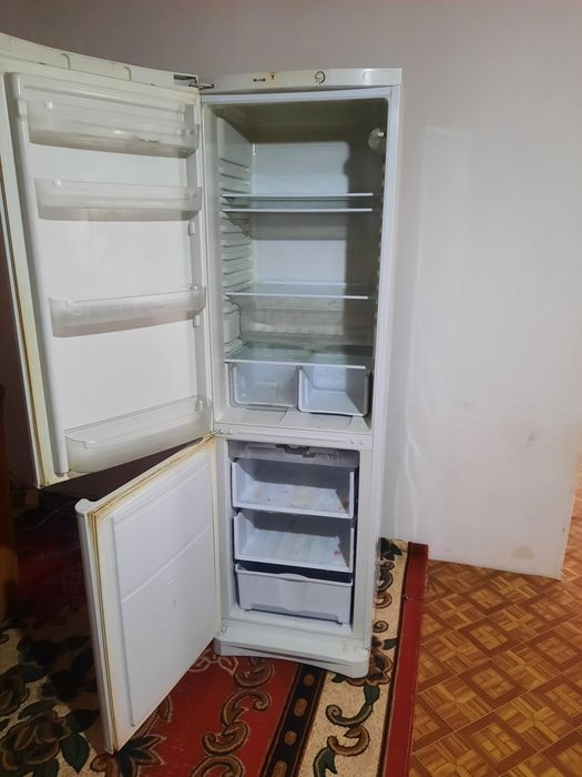 Продам холодильник