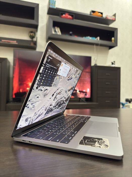 MacBook Pro 13” 2019 Touch Bar