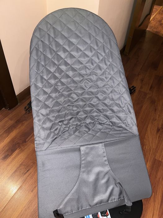 Шезлонг детский серый