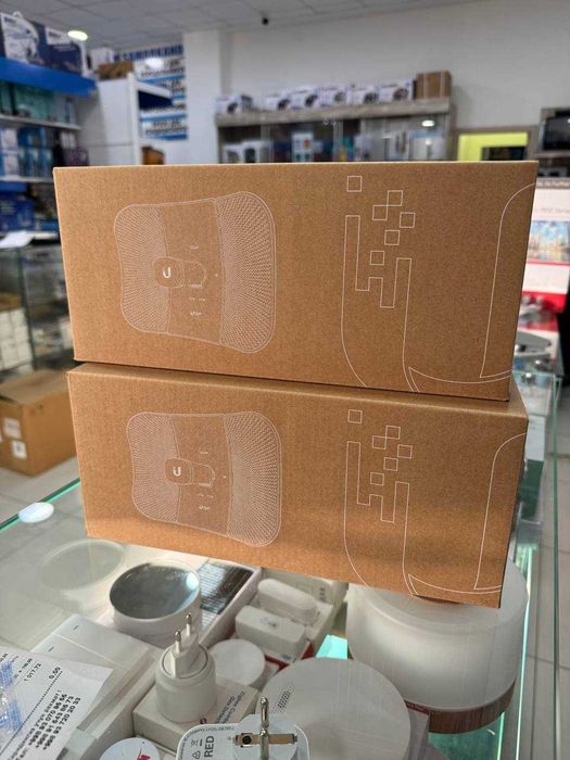 Беспроводной мост Wi-Fi Ubiquiti UniFi m5