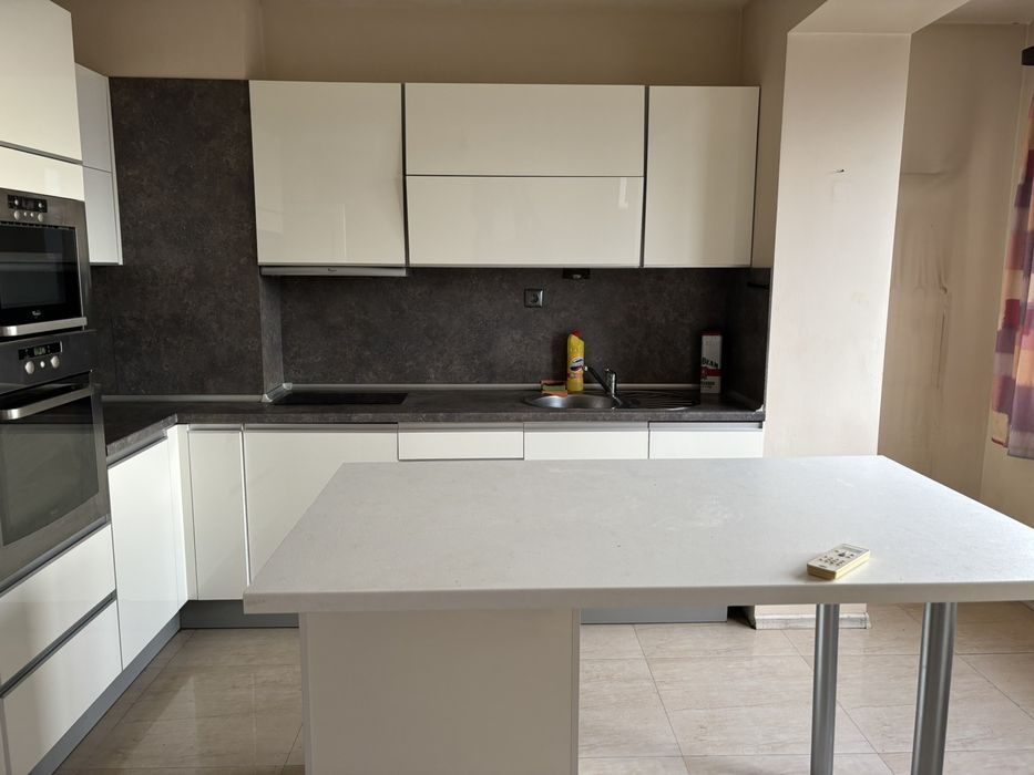 Продава се Двустаен апартамент в Казанлък - 66 кв.м за 1275 €/кв.м - Снимка #1