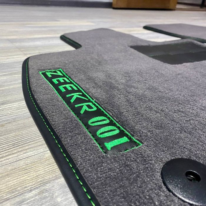 Оригинальные ворсовые коврики для автомобиля