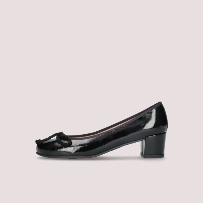 Balerini Pretty Ballerinas- piele lacuita neagra (noi, in cutie)