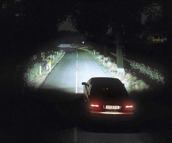 Set becuri 2 bucati de xenon D1S 6000k 35W 1 an garantie