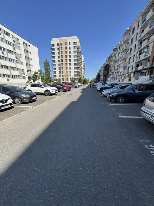Inchiriez loc de parcare Uverturii Residence