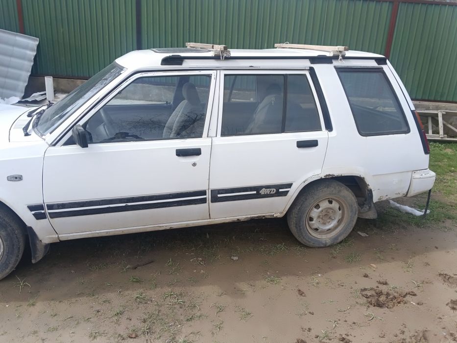 Тойота 1.5 сатылады