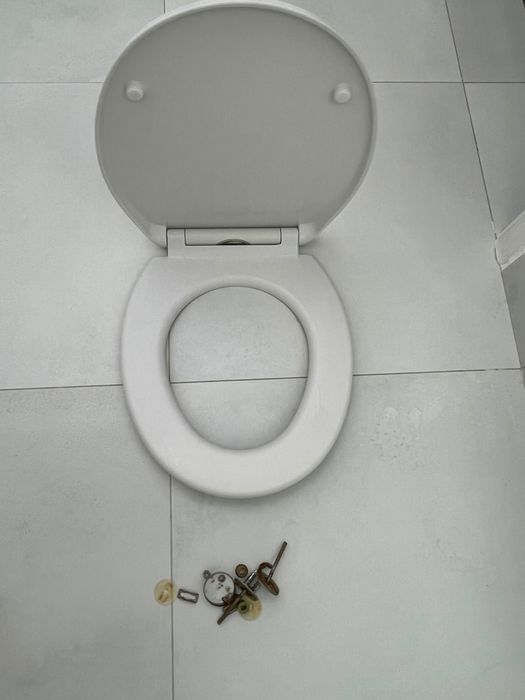 Vand capac plastic wc