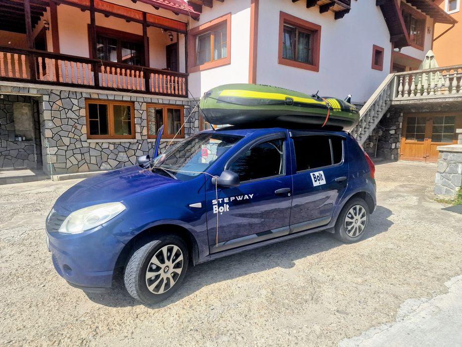 Vând barcă gonflabila cu motor electric 12 v