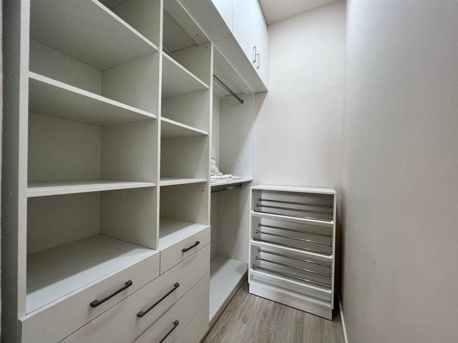 ЖК Дархан 135кв. Ул. Асака , ор-р парк тельмана , полянка, дуплекс