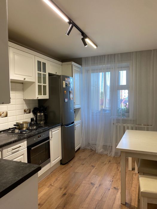 Продам трёхкомнатную квартиру