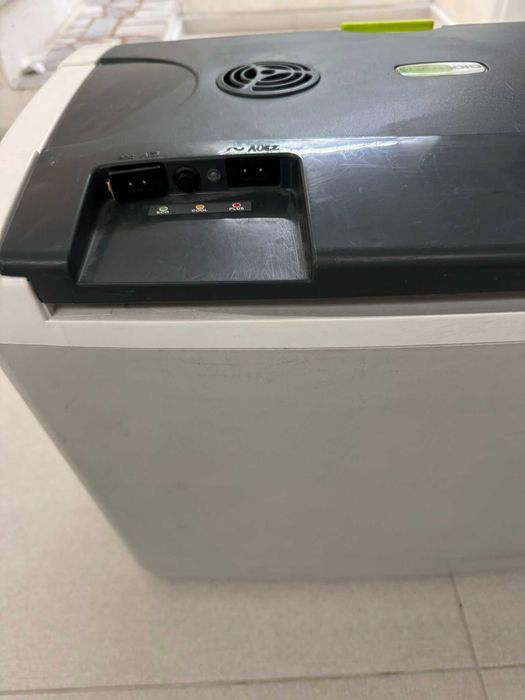 Електрическа хладилна кутия Gio Style Shiver 41 л, 12/230 V