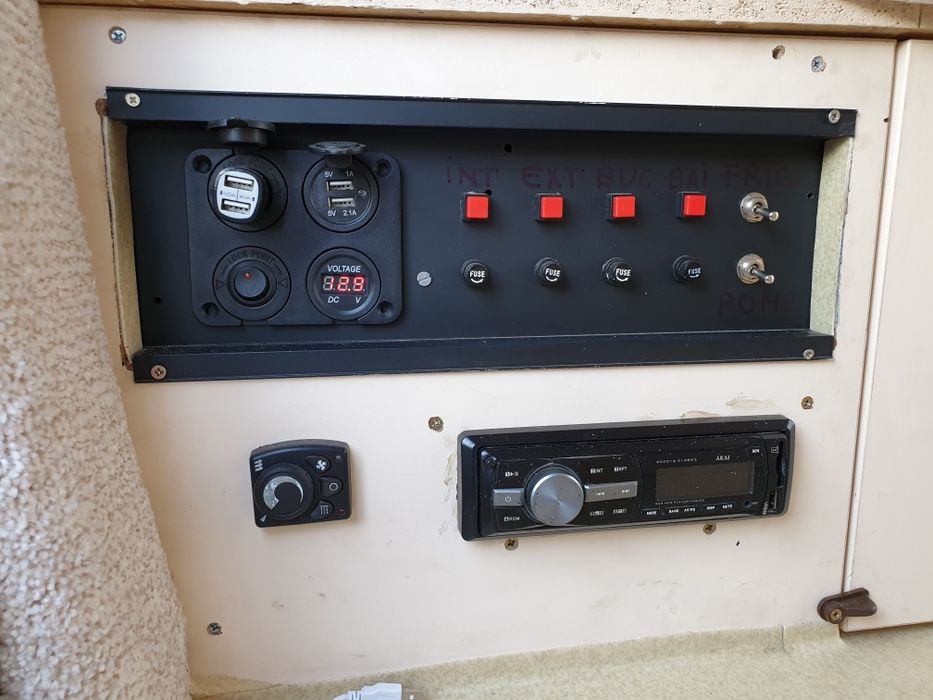 Rulota  compacta, omologata artizanal