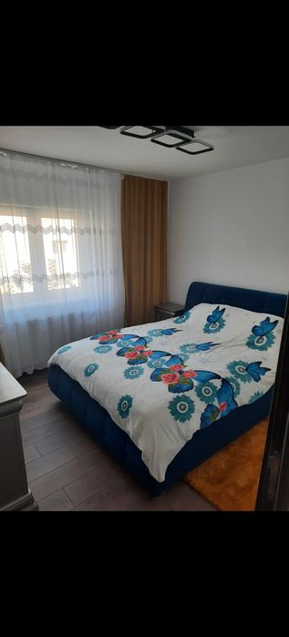 Vand apartament 3 camere