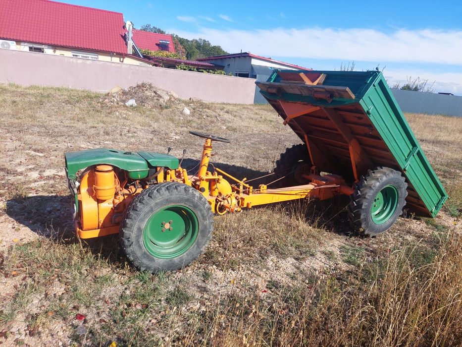 Tractoraș motocultor