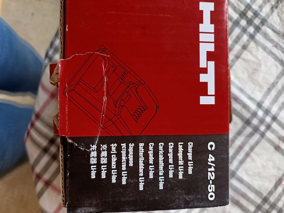 Vând discuri șlefuit Hilti  și încărcător ...