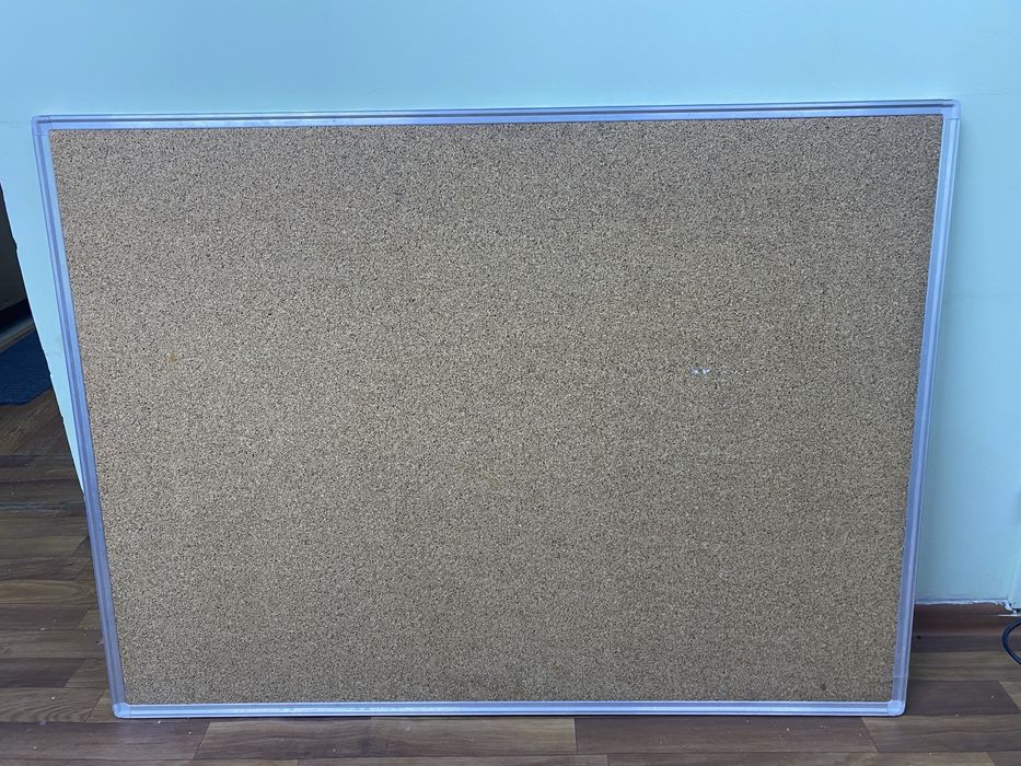 Пробковая доска для заметок