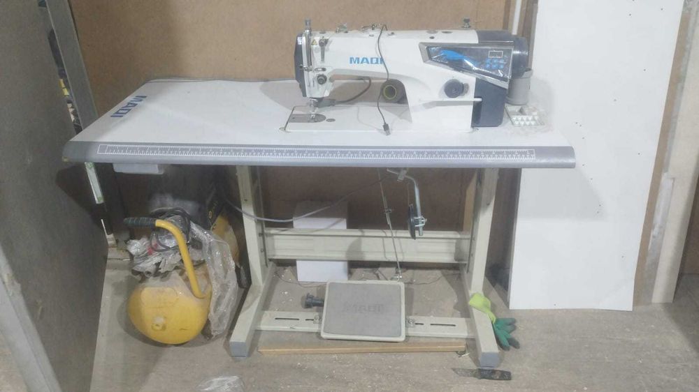 Швейная машинка MAQI