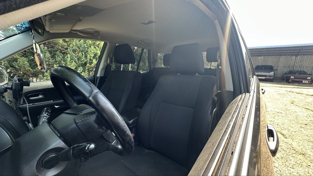 Suzuki grand vitara 2012