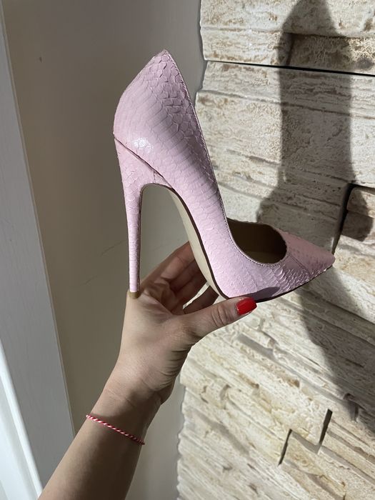 Дамски обувки