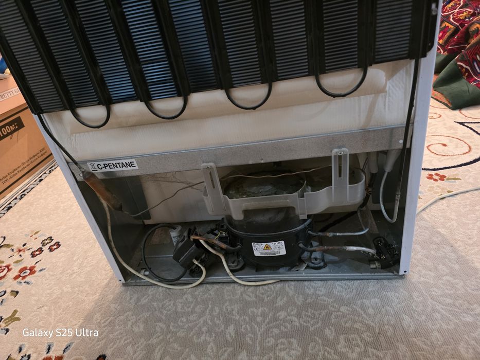 Холодильник indesit