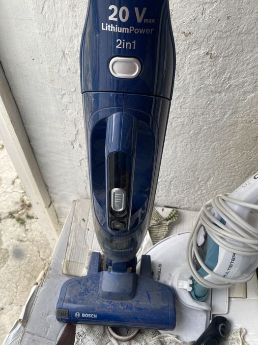 Aspirator vertical Bosch seria 2 20V