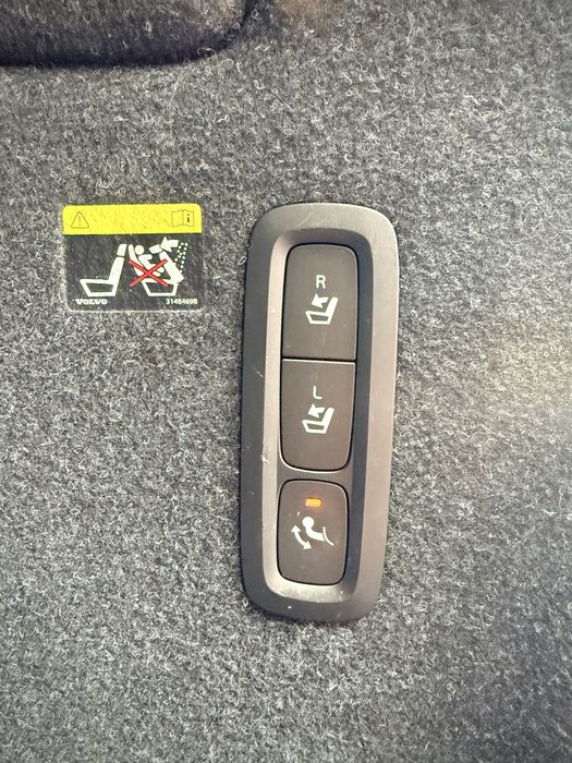 Volvo XC40 2.0d Cutie Automata 8+1 ! Garantie 12 Luni