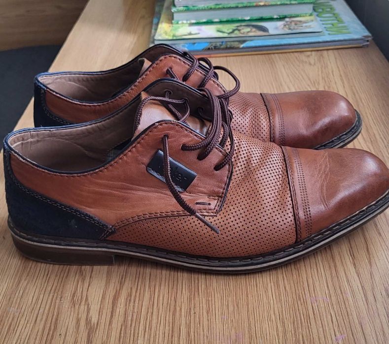 Продавам обувки rieker. Почти не са обували.без забележки.цена 75 лв.