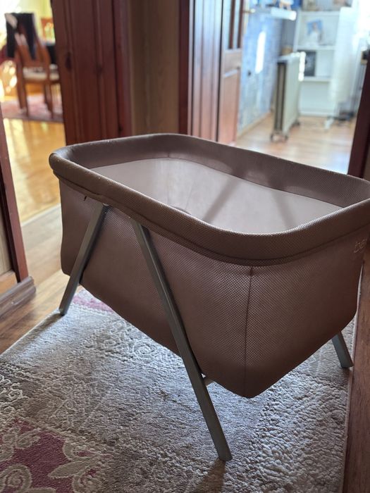 Бебешка кошара next to me İnterbaby basic