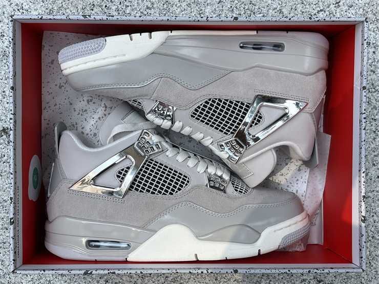 Jordan 4 Frozen Moments