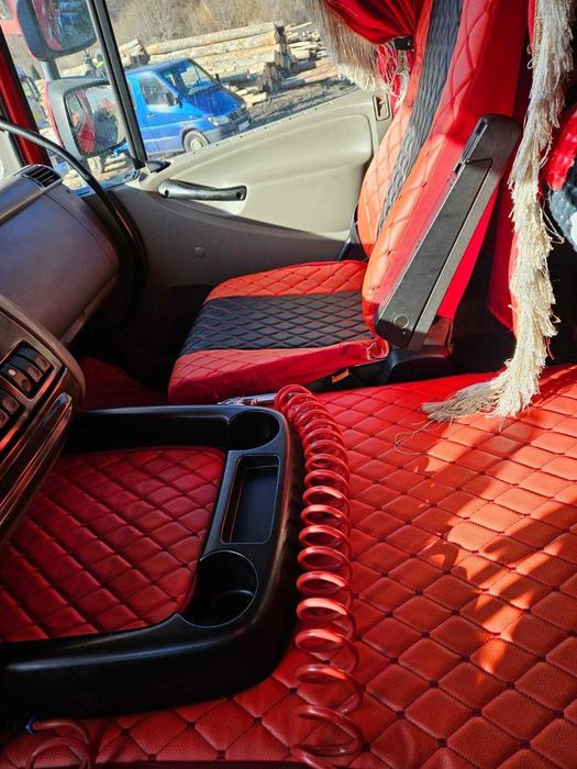 Balena Daf CF  transport lemn bușteni, piese de schimb remorci