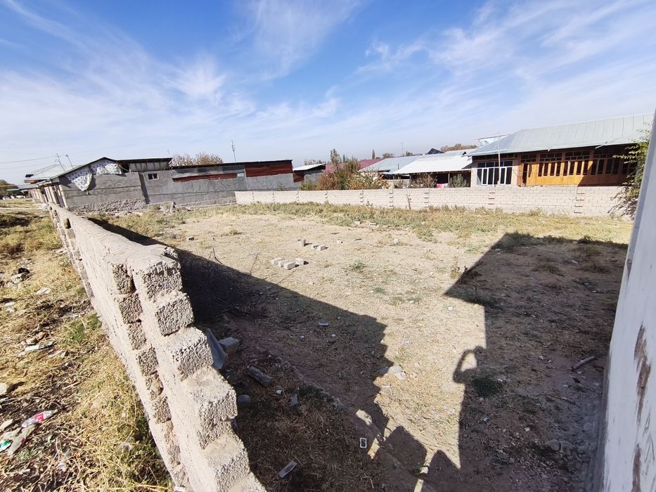 Срочно Продаётся участок (ер) 10 сотих 5км от нового Ташкента,