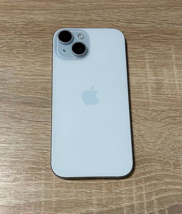 iPhone 15 128Gb с гарантией