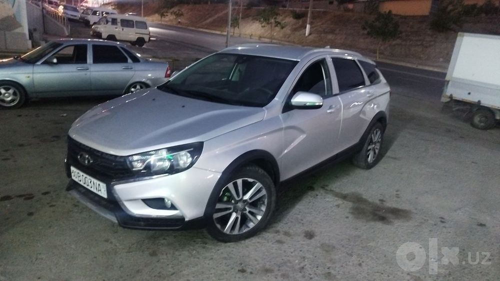 Lada Vesta cross