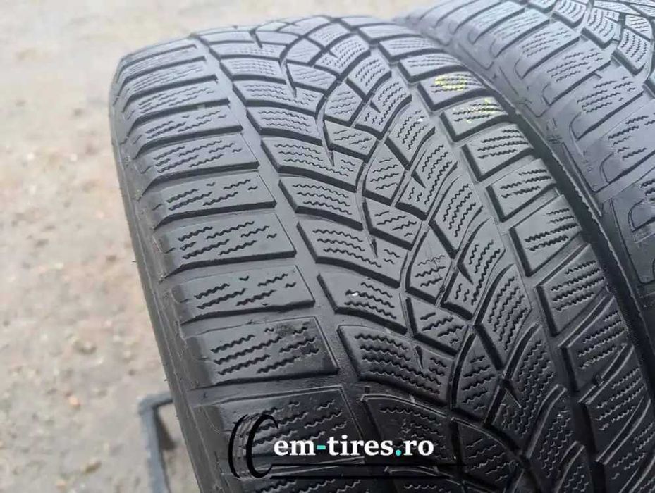 SET 2 Anvelope Iarna 215/50 R17 GOODYEAR UltraGrip Performance 95V