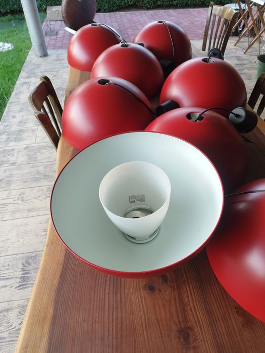 Продавам червени лампи полюлей