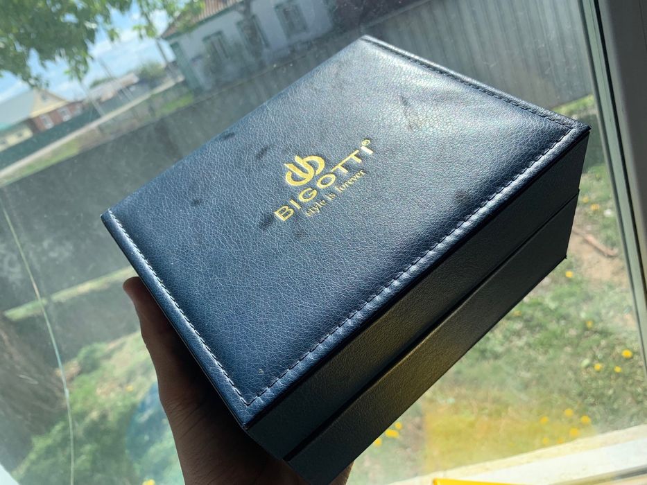 Продам Часы BIGOTTI