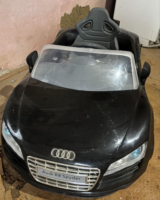 Masinuta electrica pentru copii