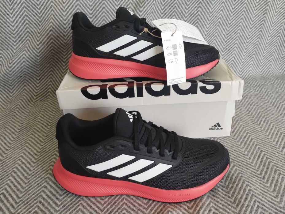 Adidas маратонки за момче номер 38 2/3