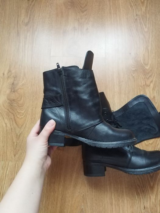 Ghete din piele naturală negre