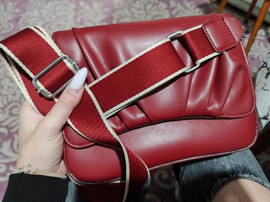 Женская сумка  хорошего качества