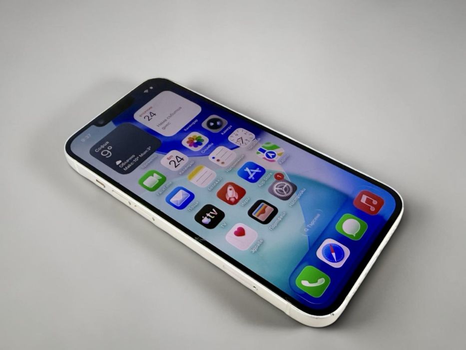 Apple iPhone 14 128GB Starlight Отличен!