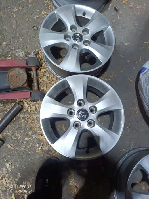 Продам диски на 15 Киа к 5