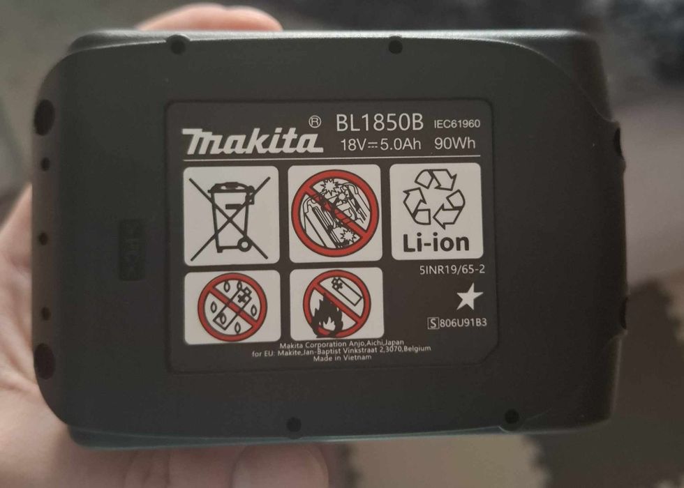 Acumlator makita 18v 6ah semiprofesional