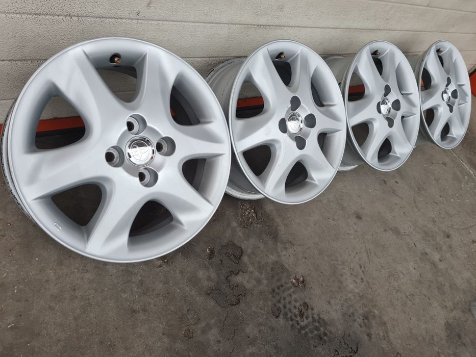 Оригинални джанти за TOYOTA ТОЬОТА R15 4x100 ET45 6J