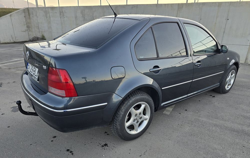 Vw Bora 1.6 16v 2002 Unic proprietar in Ro
